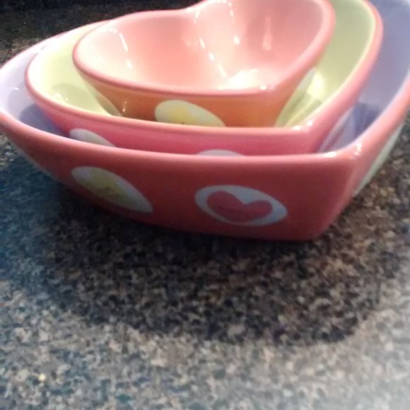 Heart Shaped Nesting Bowls 3 Pc Set Ceramic Purple Pink Green - Picture 3 of 14